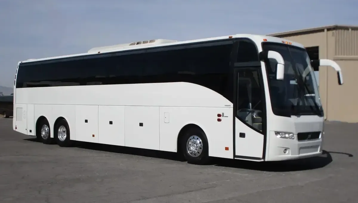 Motor Coach VIP (Leather Seats) for charter bus rental Motor Coach VIP (Leather Seats) for charter bus rental